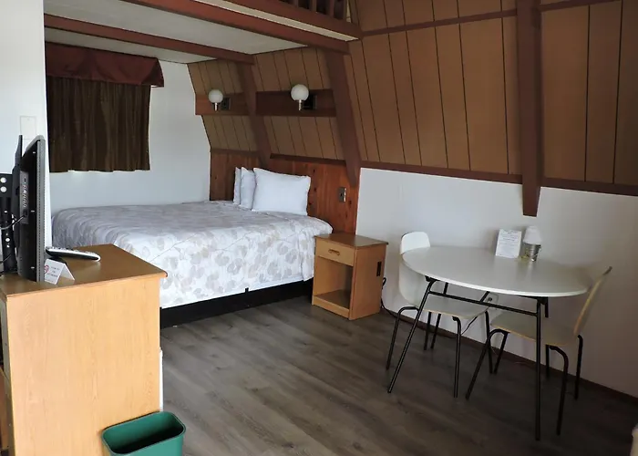 The Ranch Motel By Oyo Oakland I-5