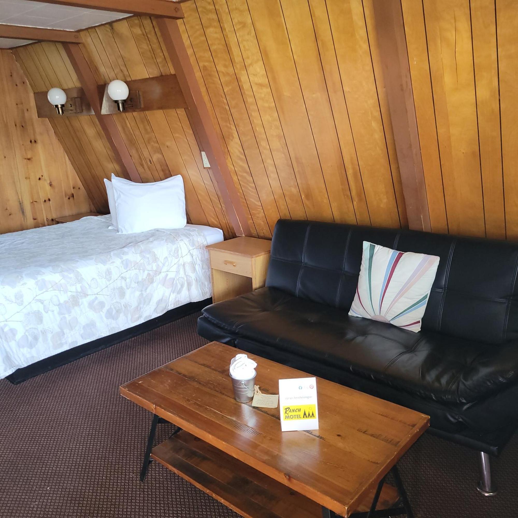 Hotel The Ranch By Oyo I-5 3*